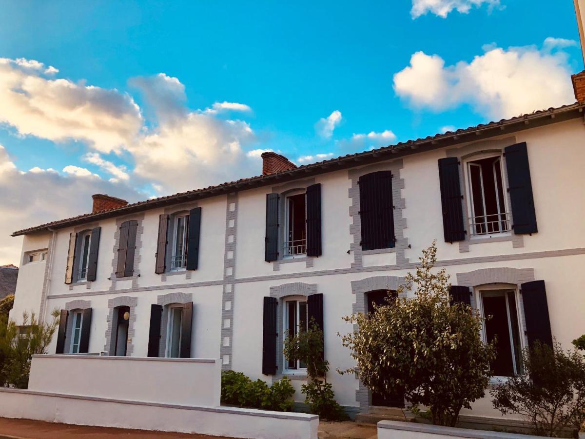 Les Baigneurs Hotell Saint-Gilles-Croix-de-Vie Exteriör bild